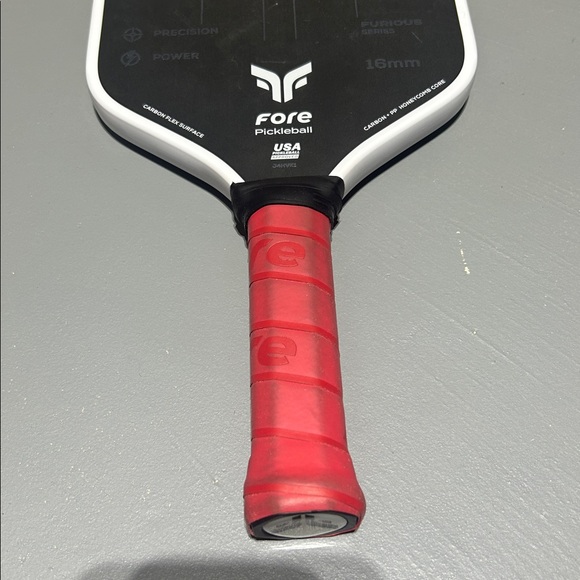 Havoc Pro Carbon Fiber Professional Pickleball Paddle with Protector Case - Picture 5 of 10